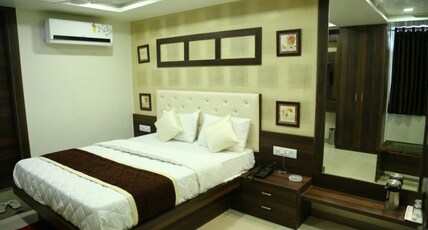 Hotel Gitanjali Inn Room Type - DELUXE AC ROOM
