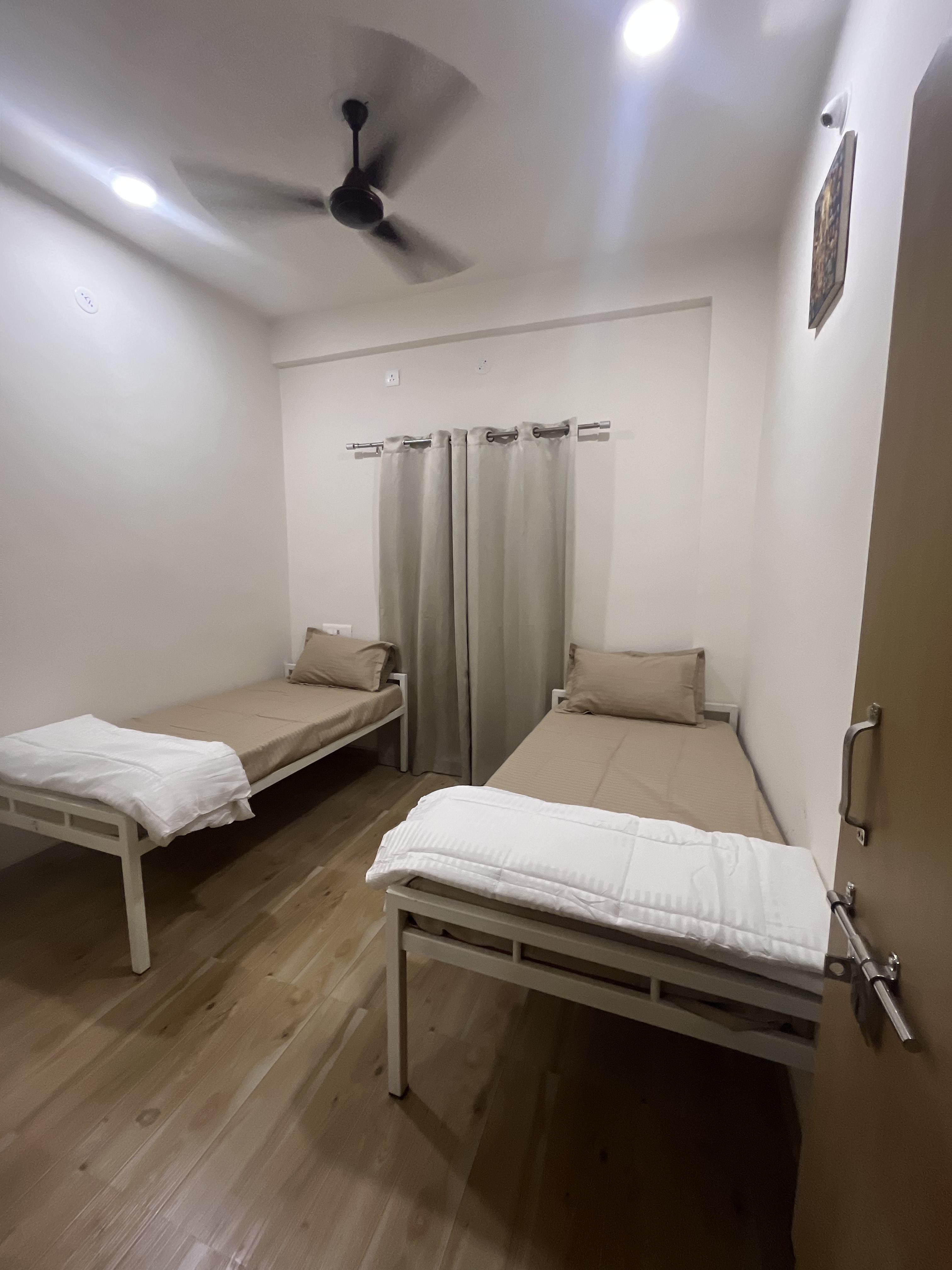 Jay Shankar Homestay - Tap to explore photos
