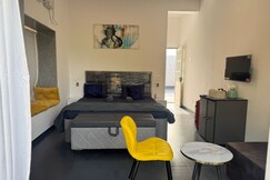 Casa Oceanus - Sea Facing Forest View Room - Ganpatiplue