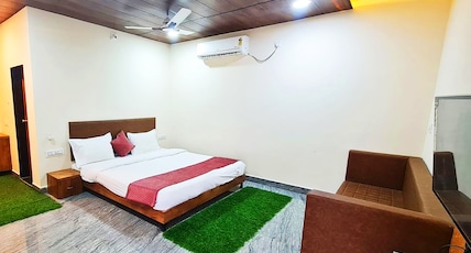 The Crystal Woods Resort Room Type - Suite Room With Private Balcony
