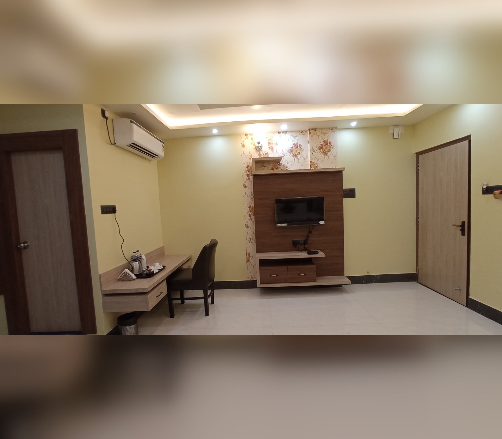 Hotel Royal Orbit - Tap to explore photos