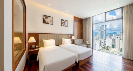 Green Beach Hotel Nha Trang Room Type - Grand Premier Twin with City View
