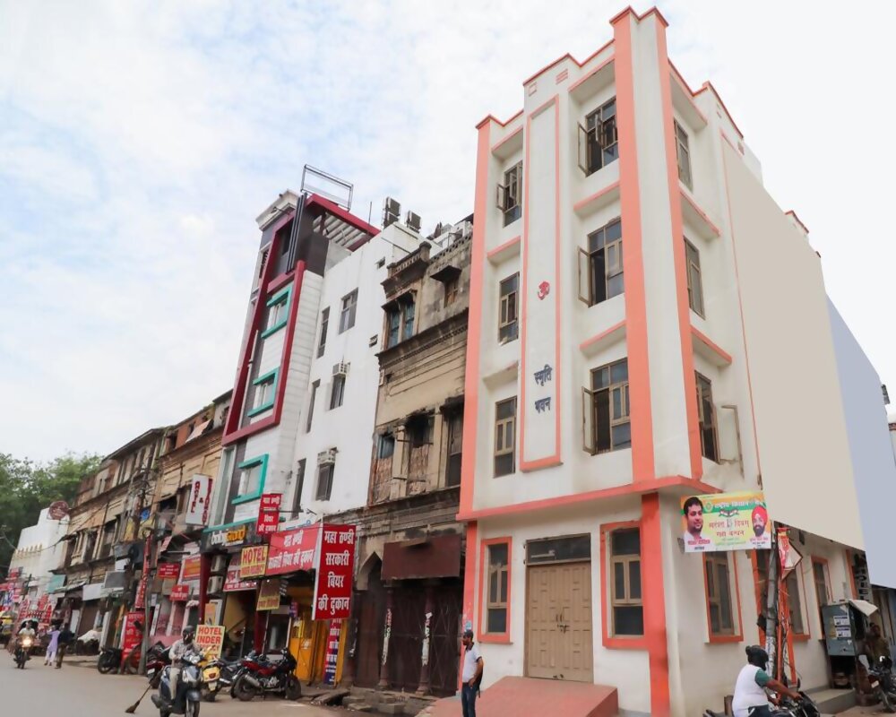 HOTEL INDER REGENCY - Tap to explore photos