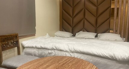 HOTEL KINGS PALACE Room Type - Deluxe and Super Deluxe