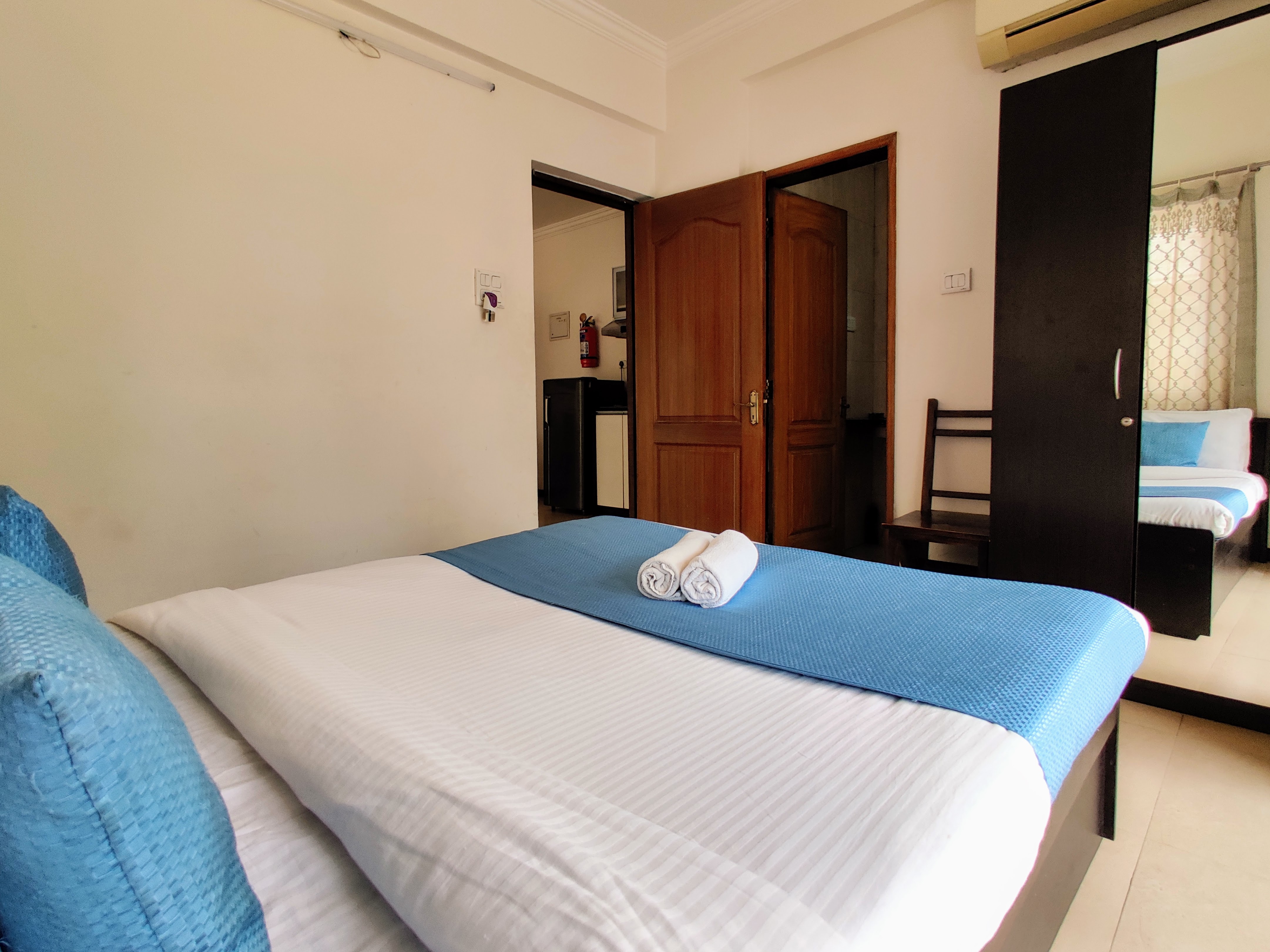 Ivy Retreat Apartments Baga - Tap to explore photos