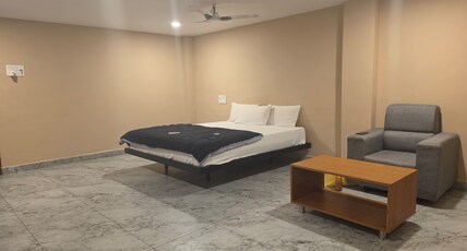 Natesh The Grand Room Type - Bedroom 2