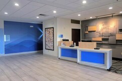 Holiday Inn Express & Suites Hearne, an IHG Hotel
