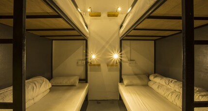 YaketyYak Hostel Room Type - 8 Beds Female Dorm (FY)