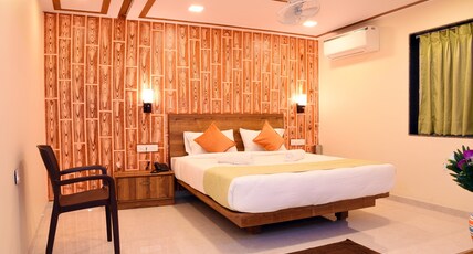 Hotel Matoshree Executive. Room Type - Executive Non ac with bathtub