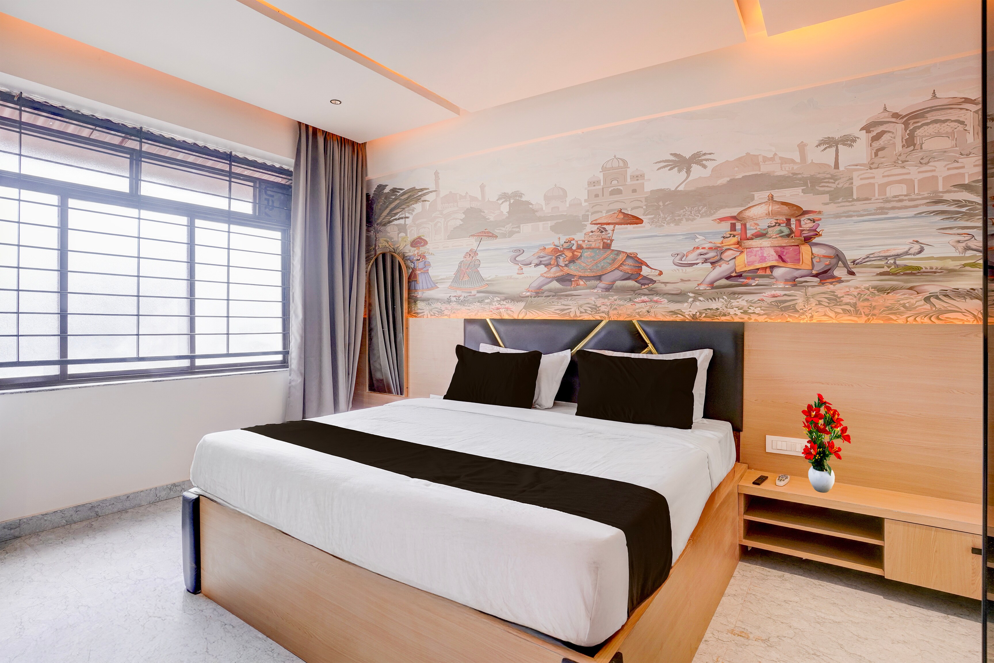 Super Townhouse Oak Dharwad New Bus Terminal Formerly Hotel Aditya Inn - Tap to explore photos