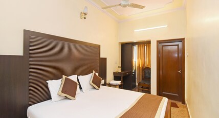 Hotel Goyal Room Type - AC Semi Deluxe