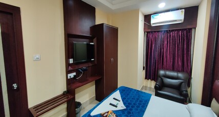 Hotel Gouri Palace Room Type - Premium Sea View Room