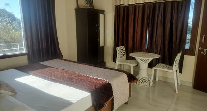 PANKAJ HOMESTAY SHIMLA, MASHOBRA Room Type - Bedroom 1