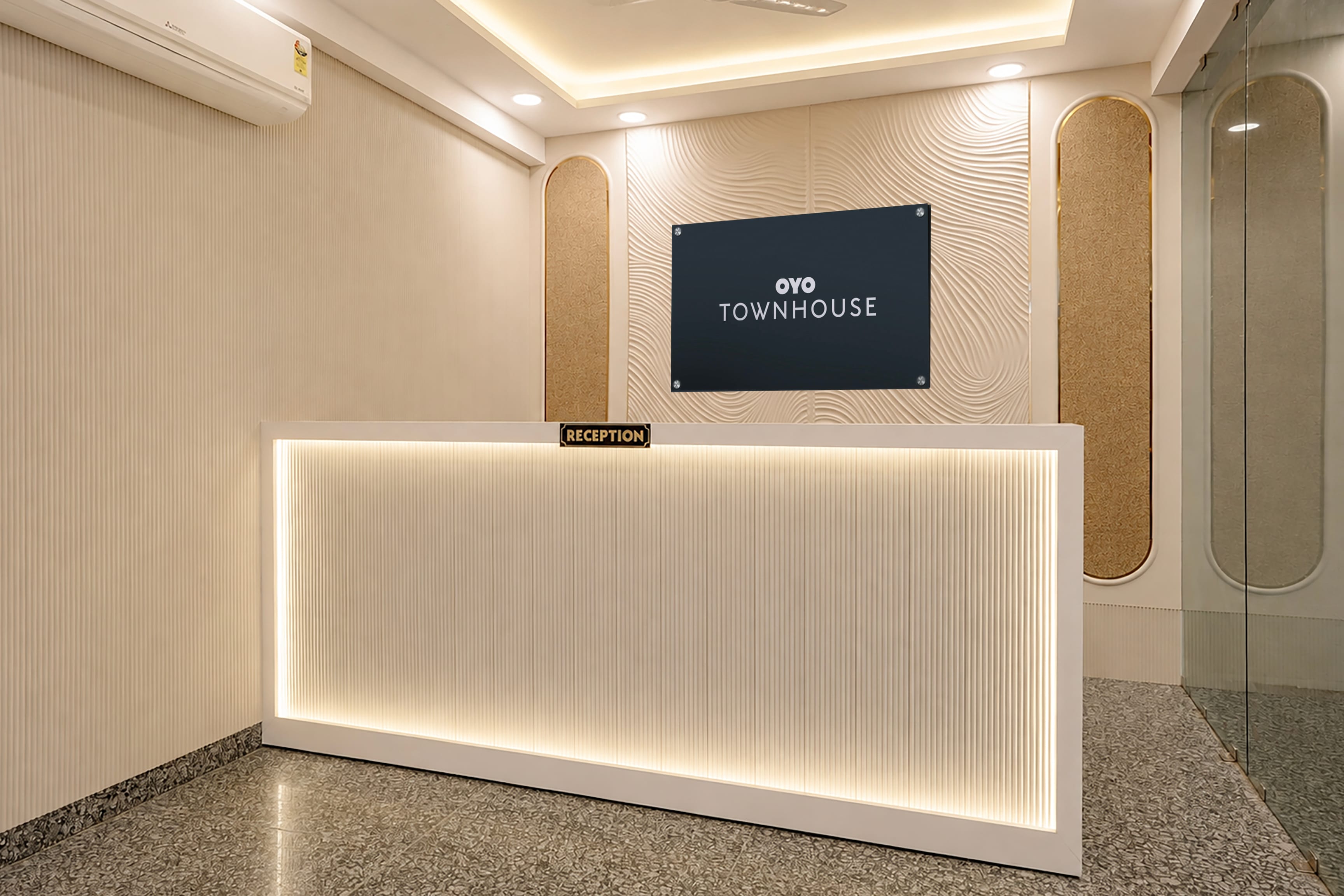 Hotel Aroha A Corporate Suites Near Botanical Garden Metro Station - Tap to explore photos