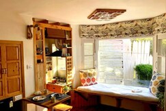 Tiny house STUDIO with kitchenette lawn