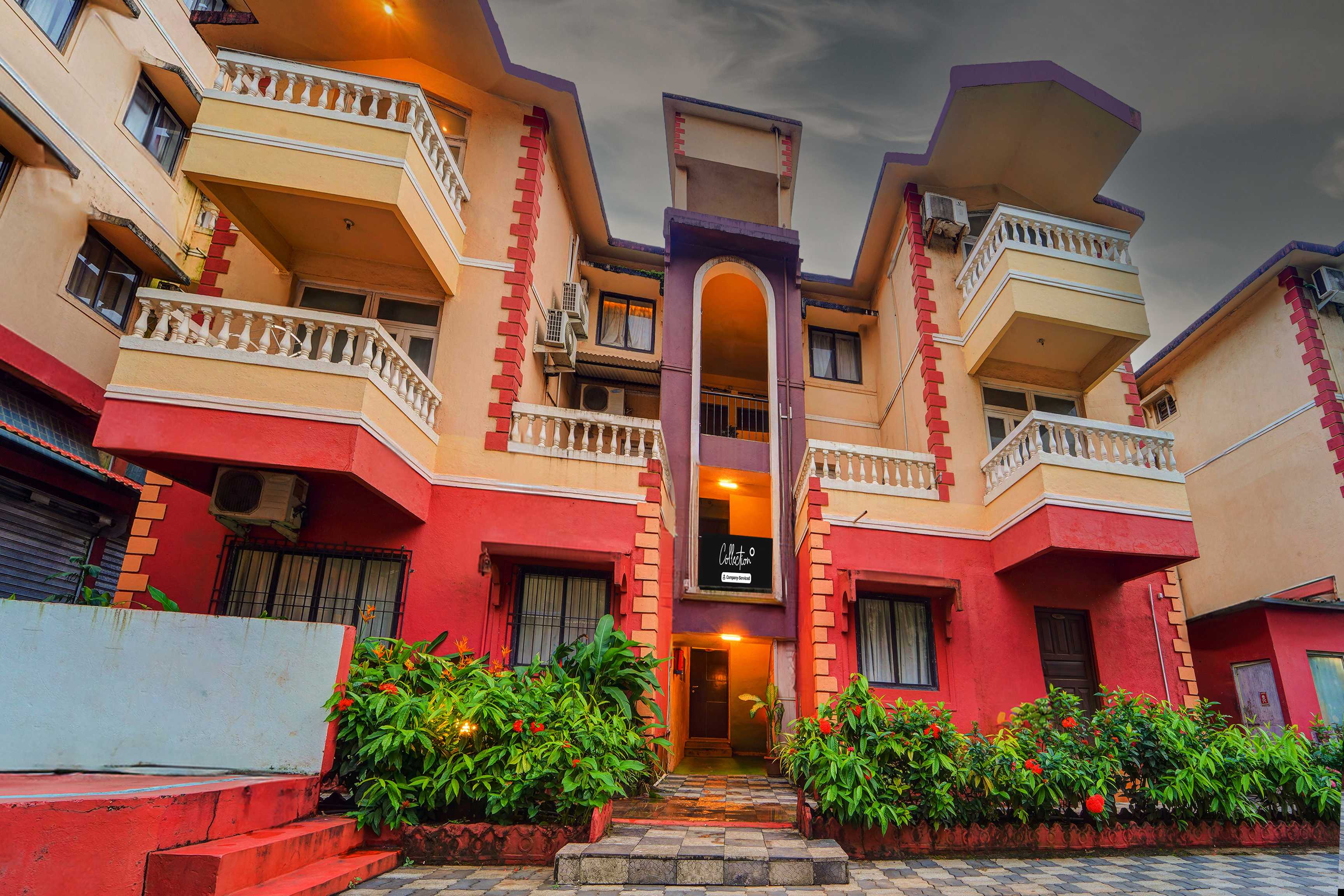 Townhouse Oak Calangute Bus Stand - Tap to explore photos