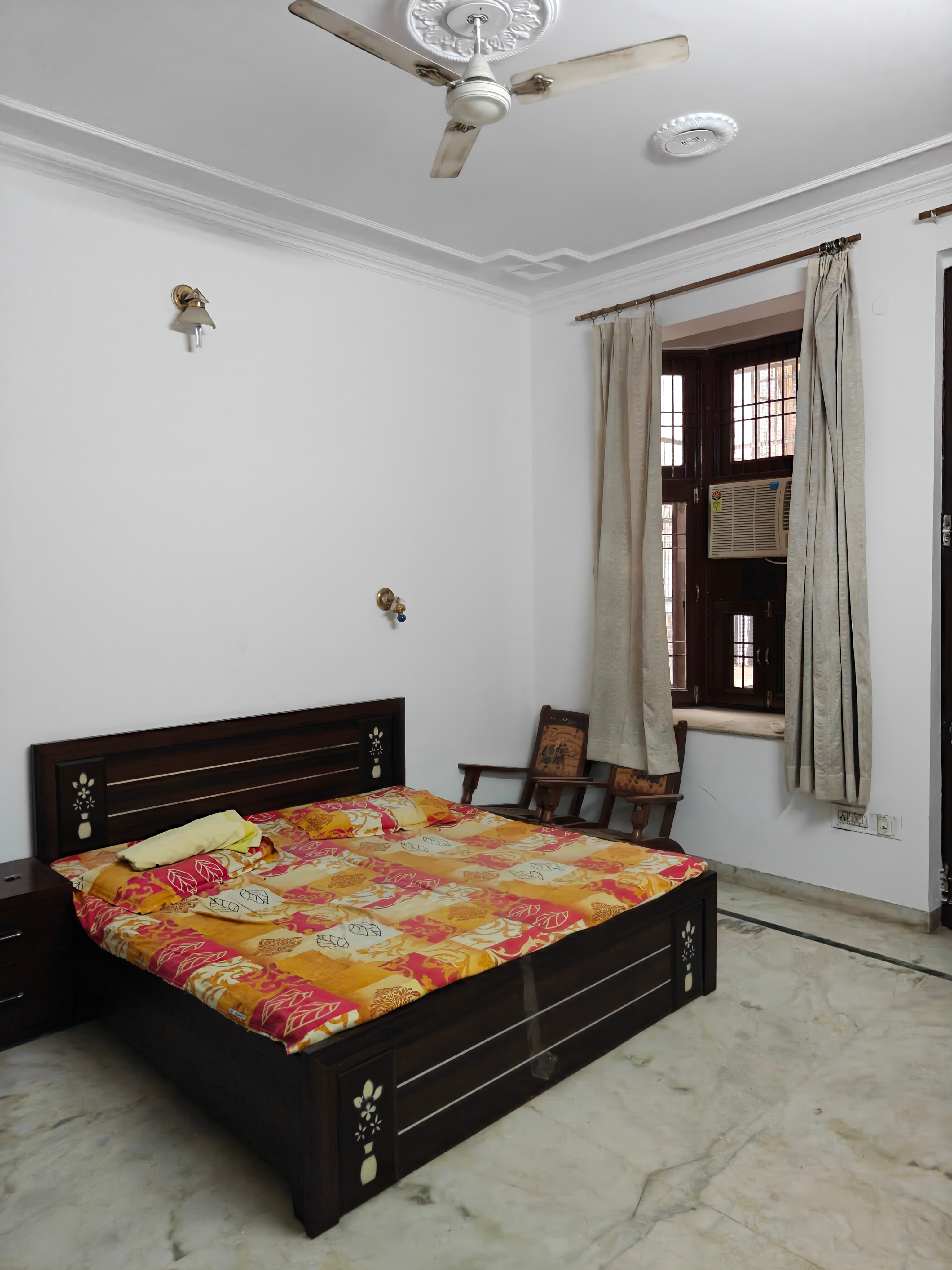 Divyansh's Homestay - Tap to explore photos