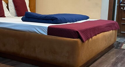 Kashi Dham Guest House Room Type - Double Room