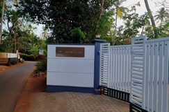 Cozy Studio Stay in Kannur   Free Breakfast