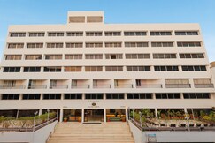 Palette Hotel Surya by CheckIn, Vadodara