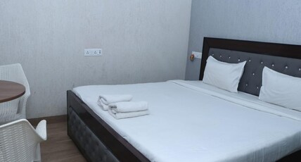 Riviera Resort and Hotel Room Type - Marine Room