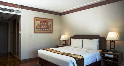Waterfront Insular Hotel Davao Room Type - Double or Twin DELUXE Waterfront Insular Hotel Davao Room Type - Double or Twin DELUXE