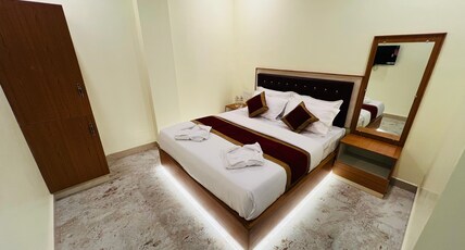 Hotel Home Town Room Type - Deluxe room
