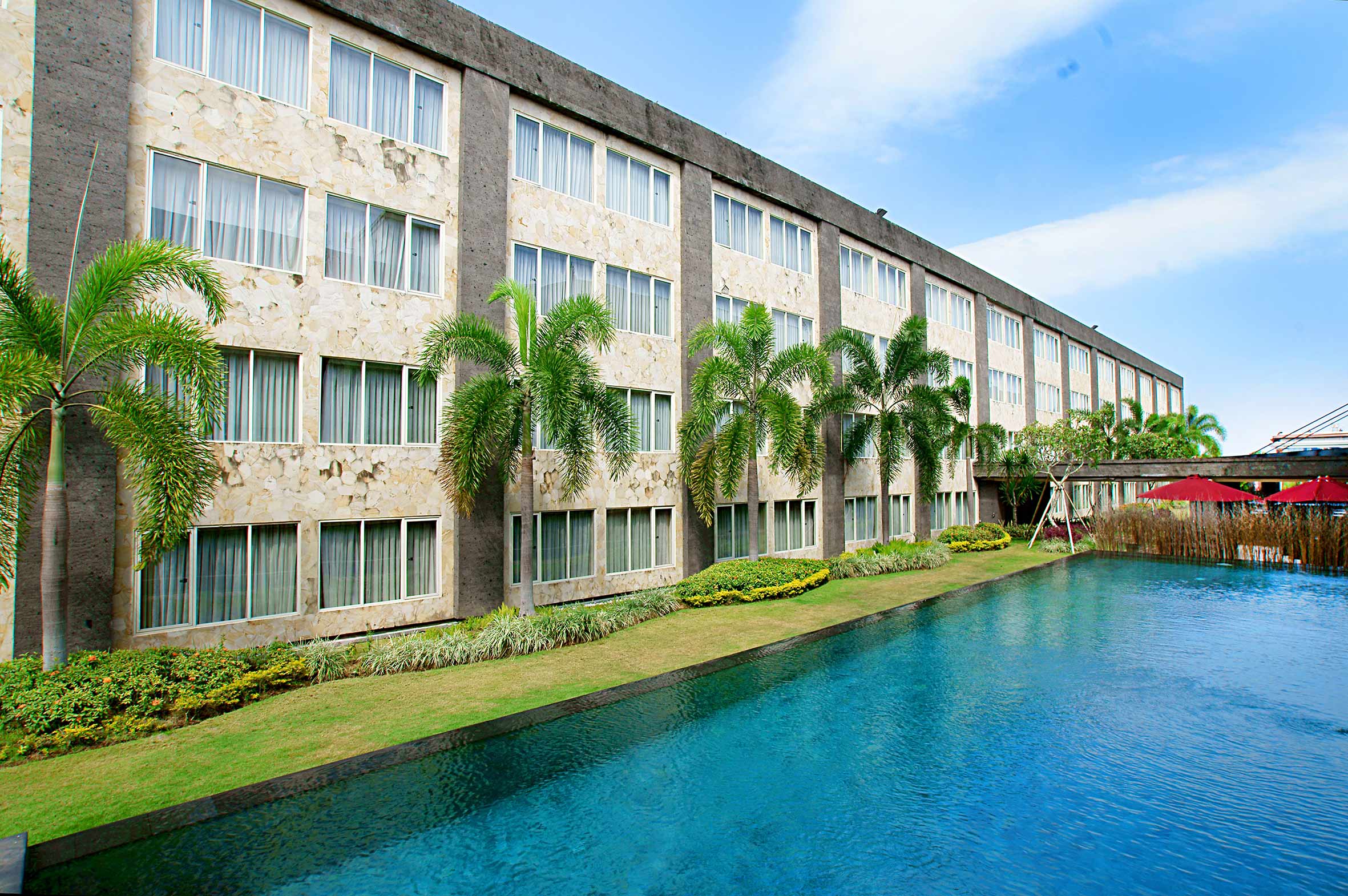 Aston Denpasar Hotel & Convention Center - Tap to explore photos