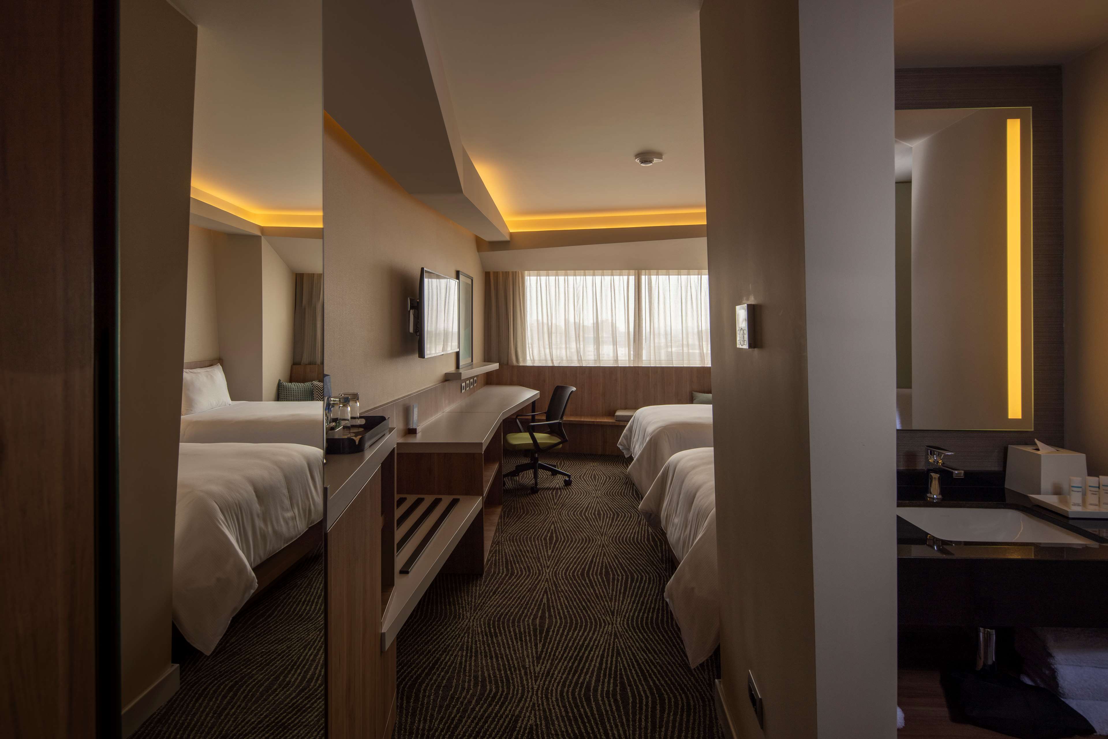 Hilton Garden Inn Lima Miraflores - Tap to explore photos