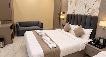 Hotel R Square Inn Room Type - Super Deluxe Room Hotel R Square Inn Room Type - Super Deluxe Room
