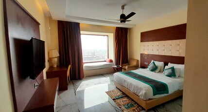 The Great Western Resort Room Type - Empire