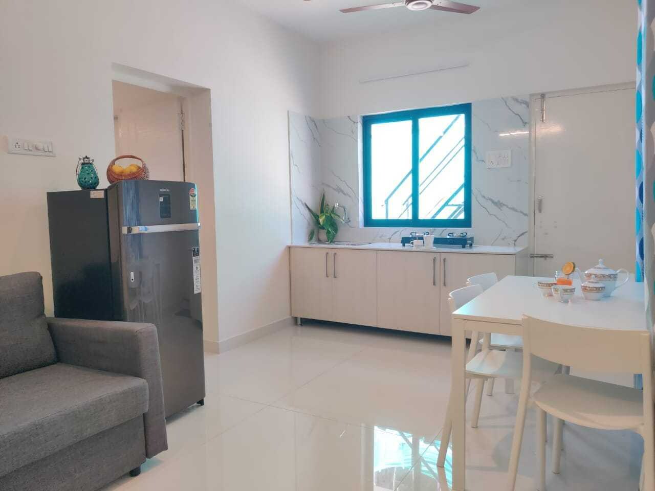 Sunshine 1 BHK Penthouse @ Virugambakkam - Tap to explore photos