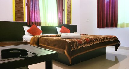 Strawberry Mini Resort Mahabaleshwar Room Type - Deluxe AC Room