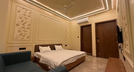 HOTEL UDAYRAJ Room Type - Super Deluxe