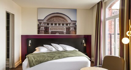 Mercure Lille Roubaix Grand Hotel Room Type - Suite - 1 double bed and 1 double sofa bed Mercure Lille Roubaix Grand Hotel Room Type - Suite - 1 double bed and 1 double sofa bed