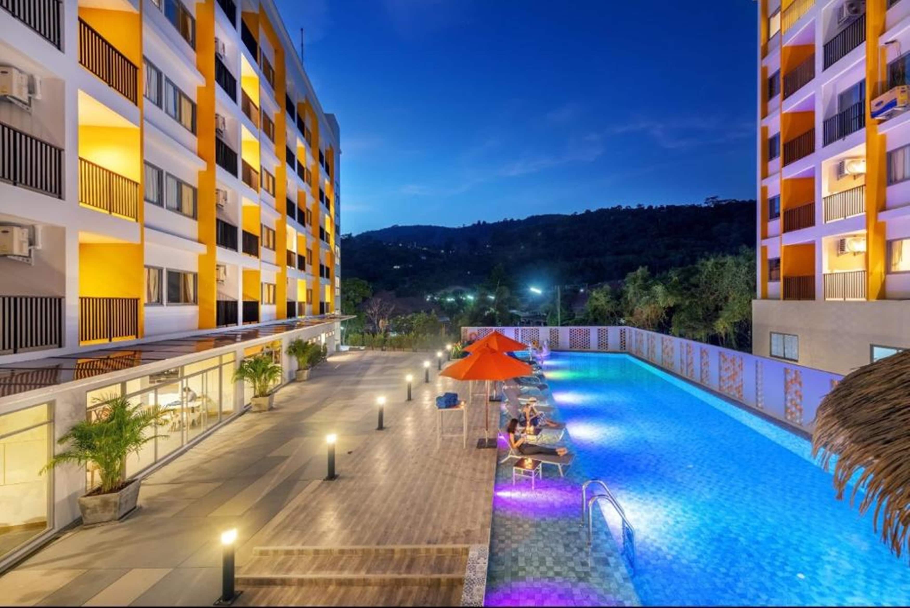 Beehive Boutique Hotel Phuket - Tap to explore photos
