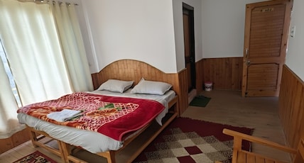 Hotel Mountain hock Room Type - Standard Room with Balcony and Mountain View Hotel Mountain hock Room Type - Standard Room with Balcony and Mountain View