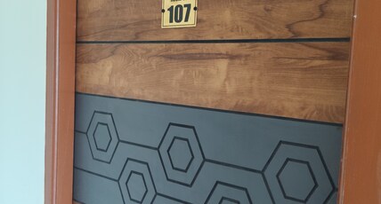 Giri's Residency Room Type - Bedroom 107