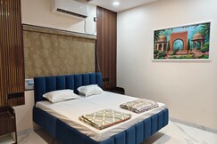 Shivam pride familly lodge& yatri niwas