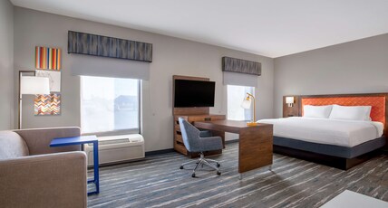 Hampton Inn & Suites by Hilton Muncie Room Type - 1KN HEARING ACC STUDIO NS