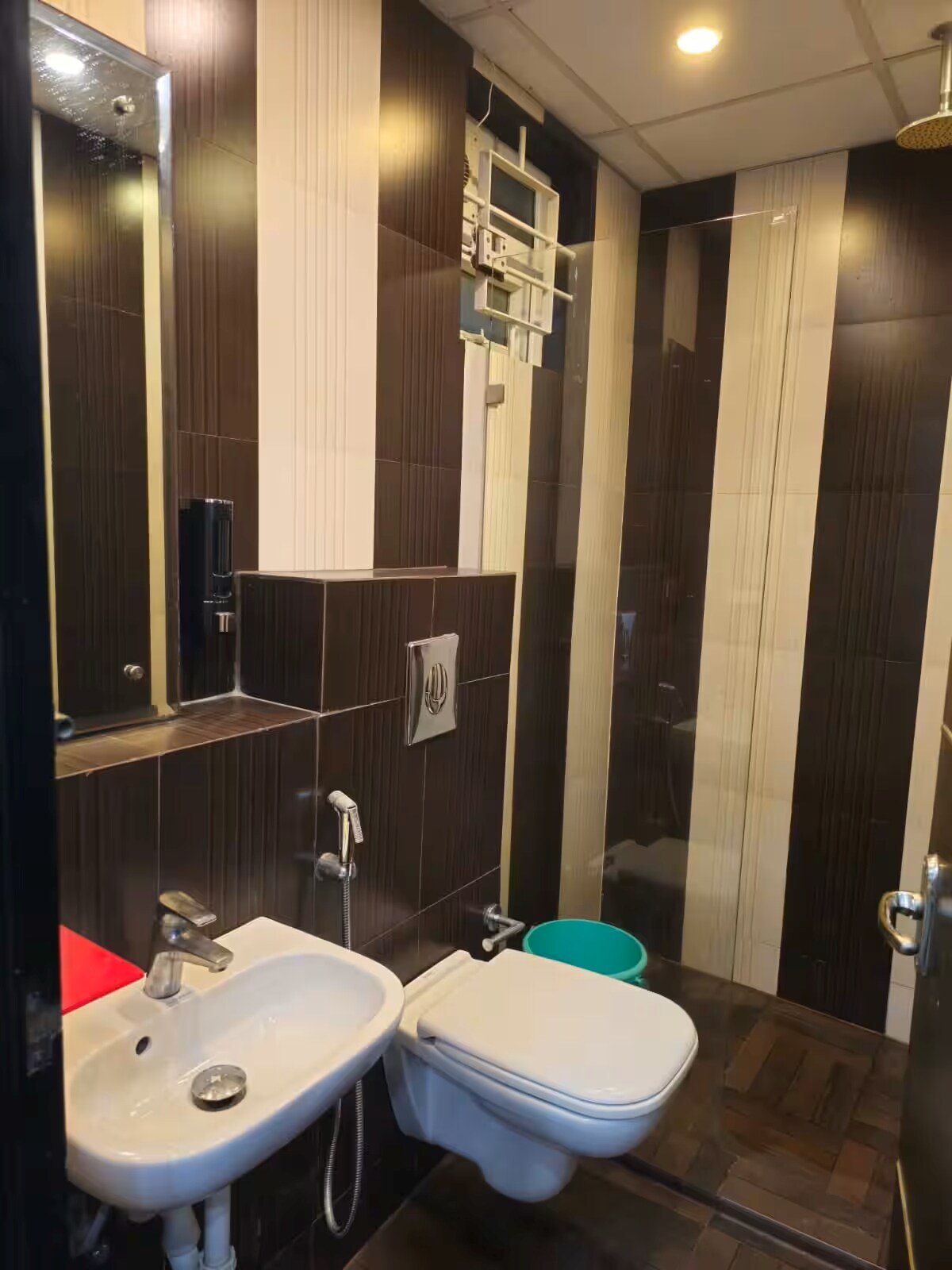Smart 4 Rooms Apartment E City Parappana Agrahara - Tap to explore photos