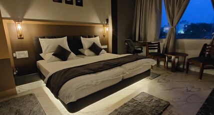 HOTEL CORPORATE INN Room Type - Deluxe Room with Air Conditioning