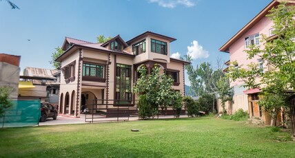 The Kashmir Haven | Entire 5BHK Villa Room Type - The Kashmir Haven | Entire 5BHK Villa
