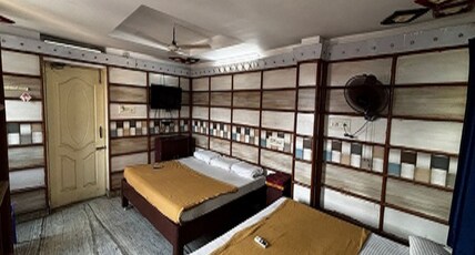 M J guesthouse Room Type - Deluxe
