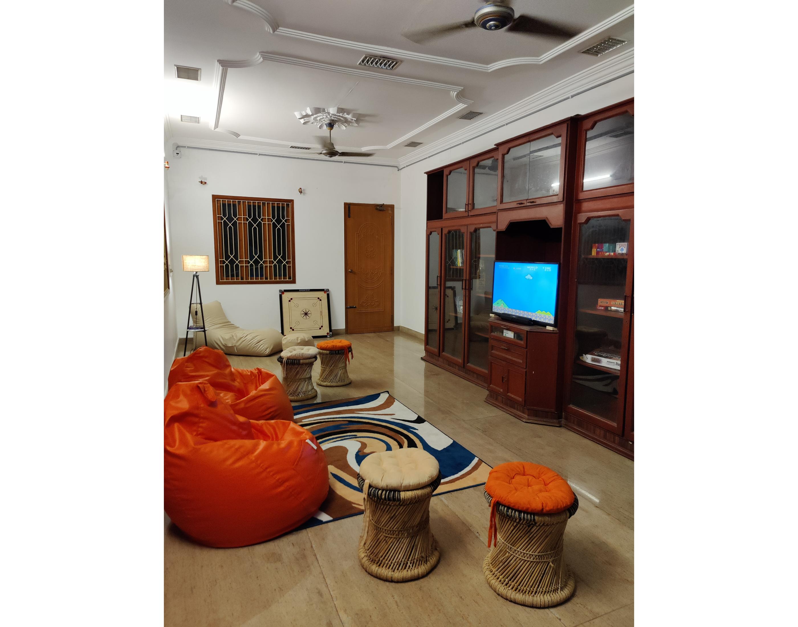 Unpack Hostel Pondicherry - Tap to explore photos