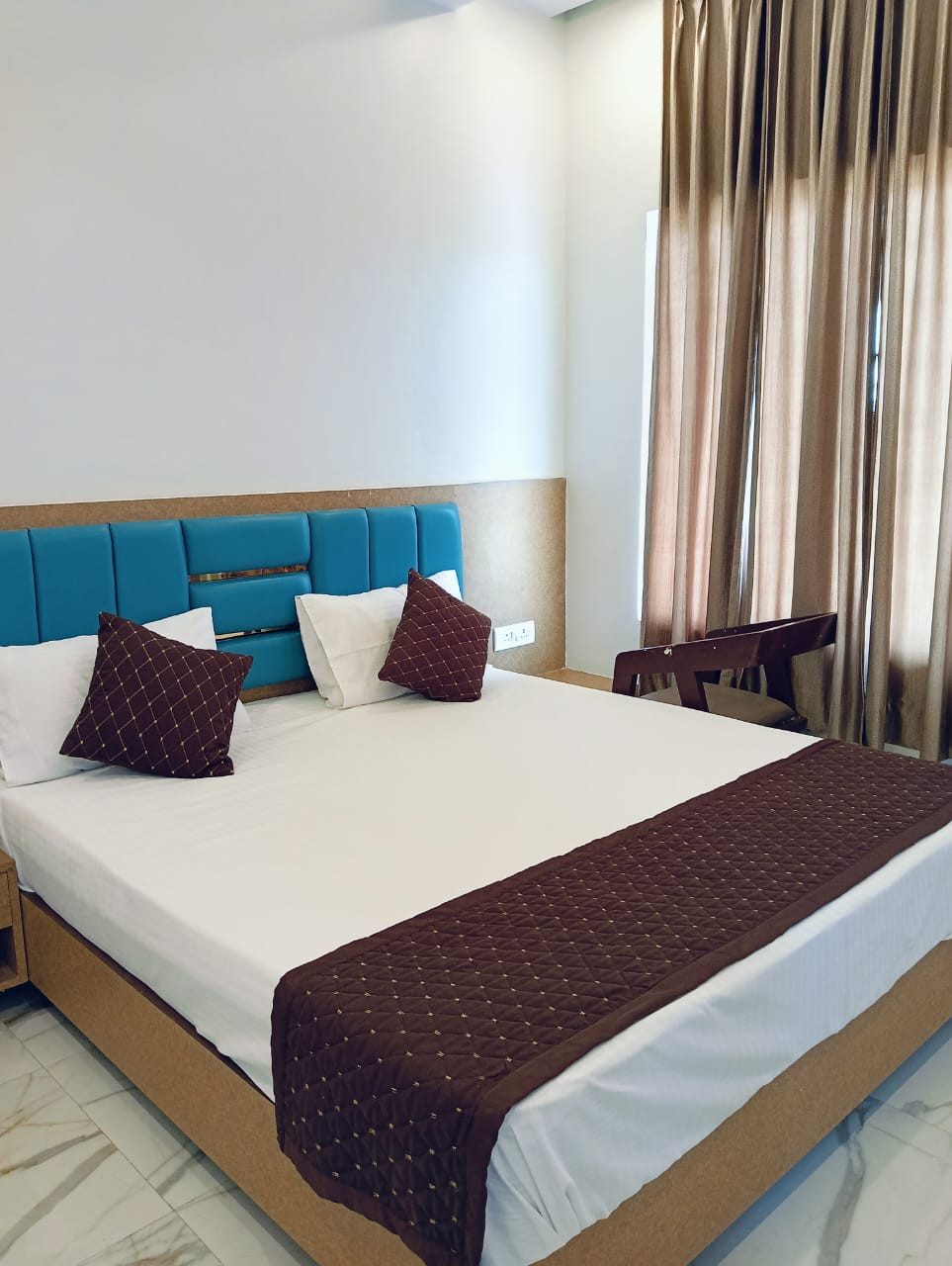 Anandam Hotel - Tap to explore photos