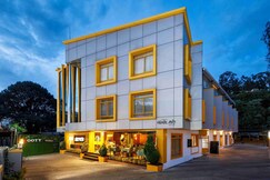 Hotel Meadows Residency