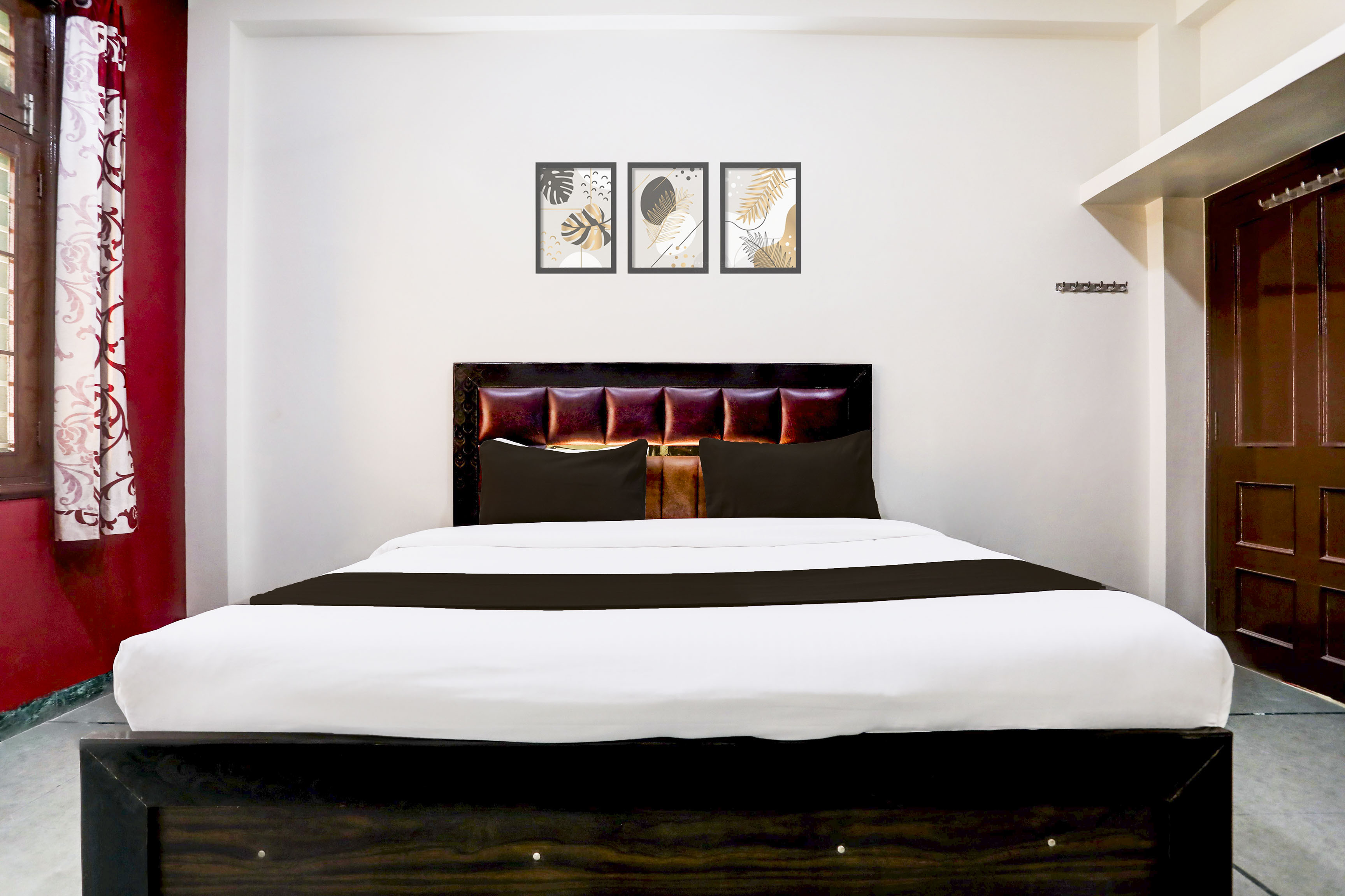Hotel O The Baba Gest House - Tap to explore photos