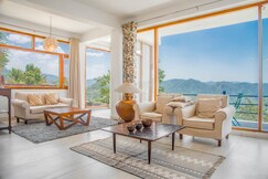 Jacaranda Estate | Cottages & Diner