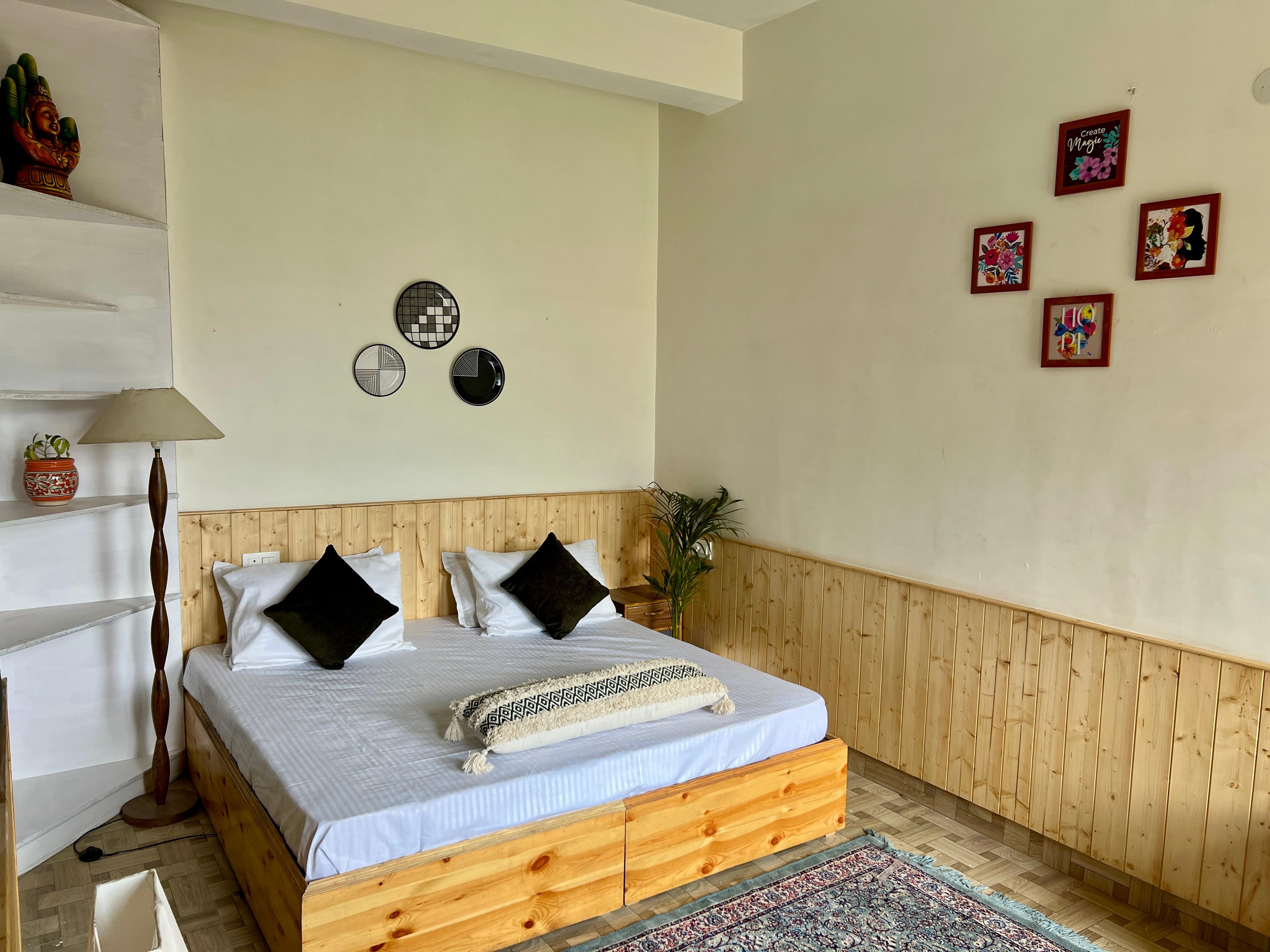 Mahajan villa Studio - Tap to explore photos